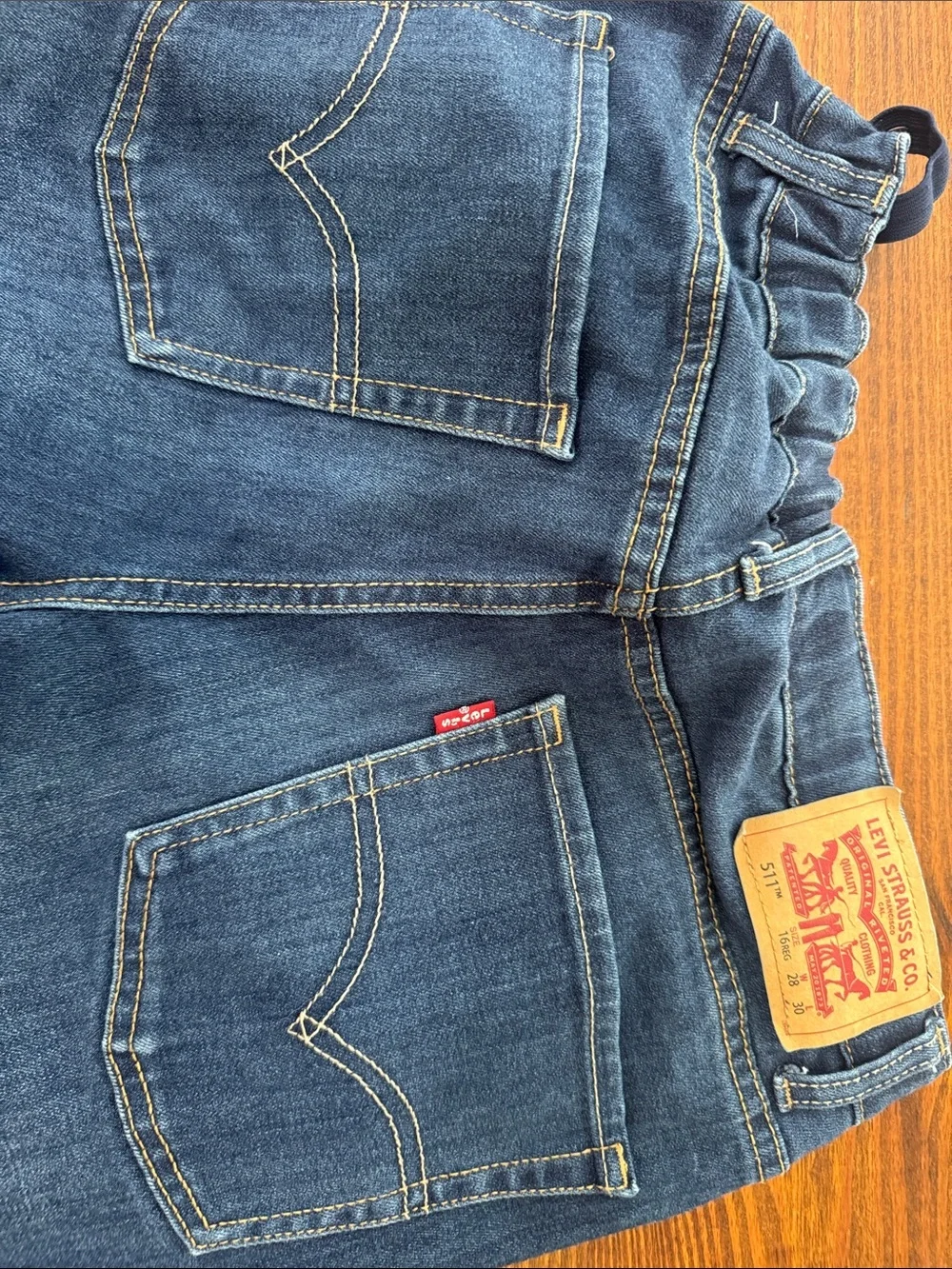 Boys 511 16 regular. 28x30 Levi's Indigo Relaxed Fit Jeans